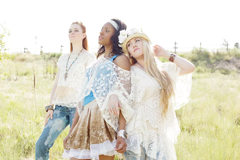 Clothing and accessories (cuffs, necklaces and hats) by Lynne Blackwood. Models from left: Sarah Buchanan, Brynne Gadbury, Gigi Spott. - YOUNG KWAK