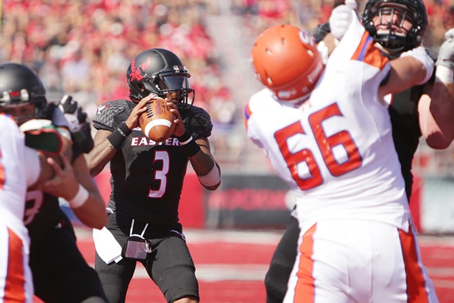 Eastern Washington quarterback Vernon Adams Jr. (3) looks for a receiver during the second half. - YOUNG KWAK