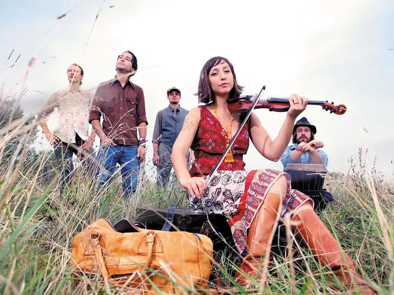 Erin Zindle (front) and the Ragbirds