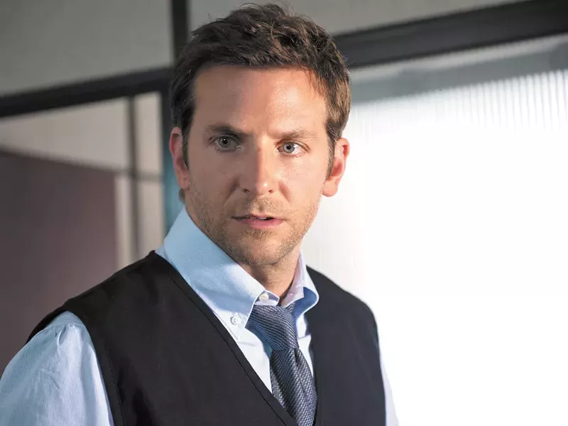 Hey there, I’m Bradley Cooper and I’m a serious actor, dammit.