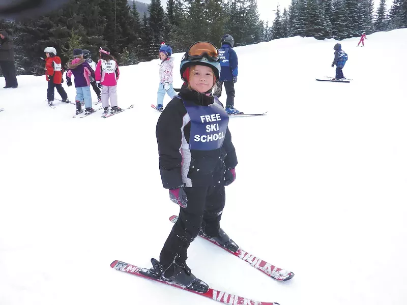 Kids at the Lookout Pass Free Ski School