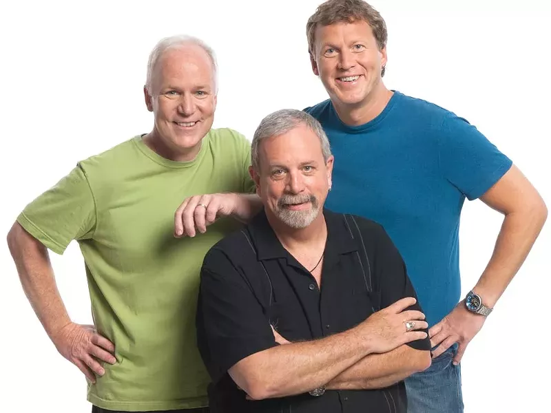 Mike Nelson (in blue): one of the brains behind MST3K and, now, RiffTrax.