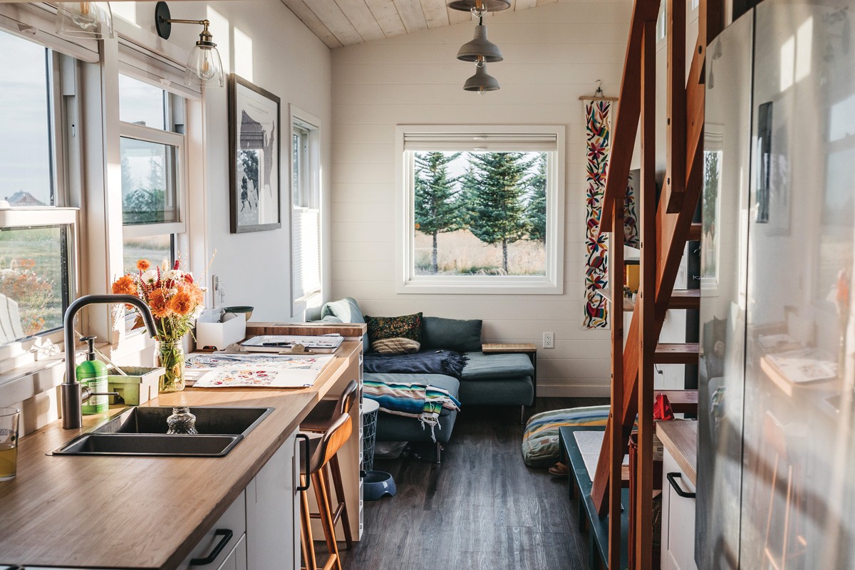 A tiny home and portable studio nourish the expansive spirit of artist Vanessa Swenson