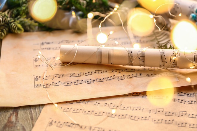 Take the conductor&#39;s advice in building the ultimate holiday playlist.