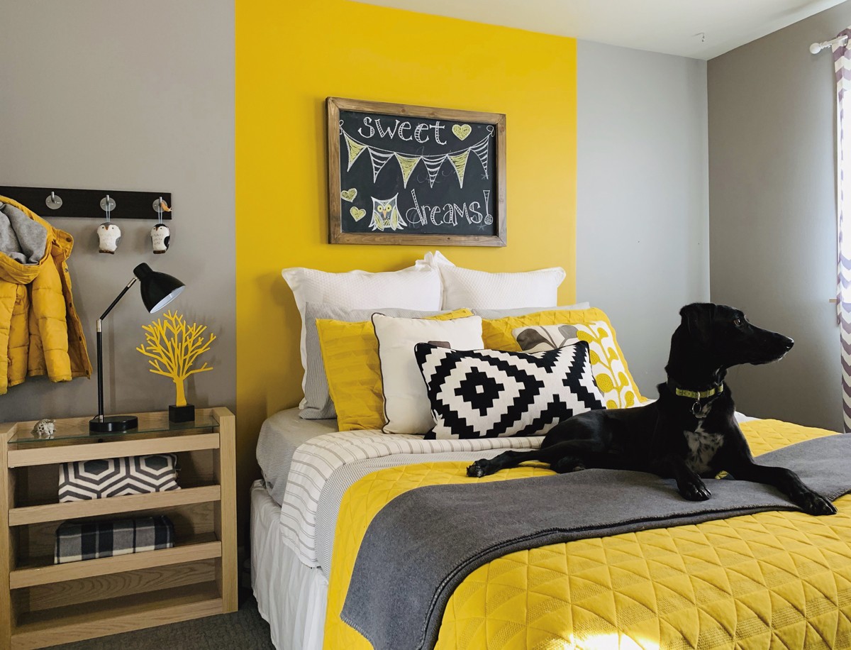 Kids' rooms designed by Hue Color & Decor feature a colorful style along with practical features that can be easily adapted as their owners grow up - HUE COLOR & DECOR PHOTO