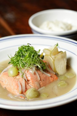 Salmon Braised in White Wine in Française - YOUNG KWAK PHOTO