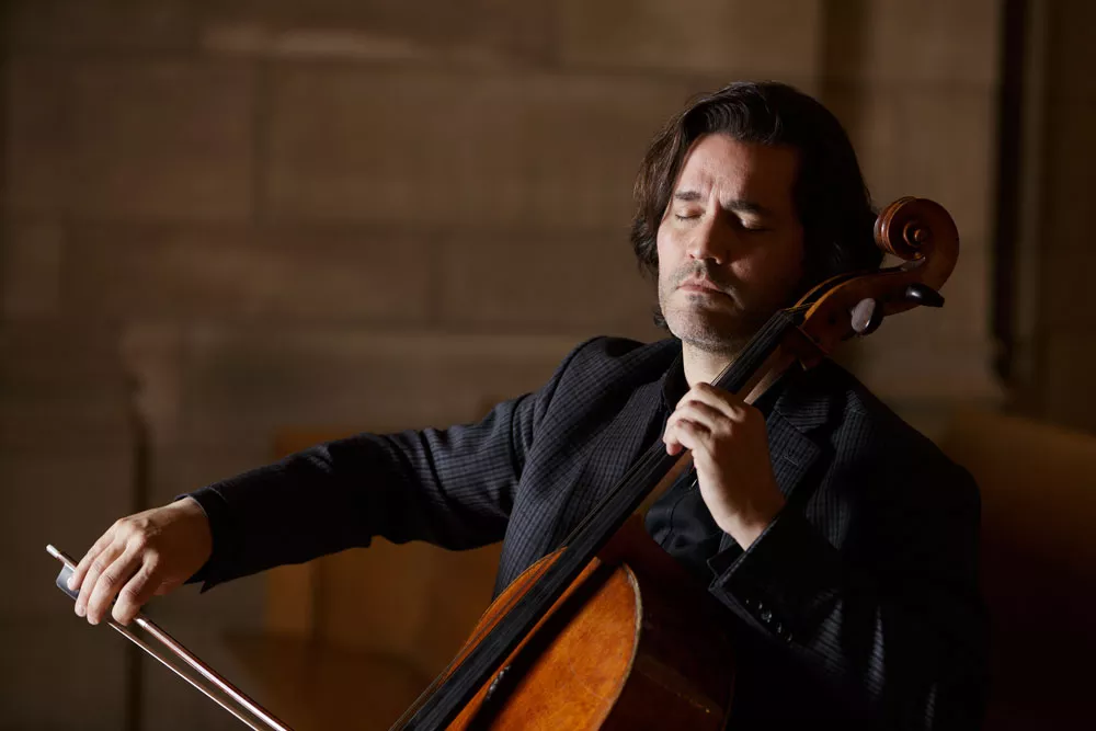 Zuill Bailey takes his talent where people seldom hear classical excellence, from malls to hospitals to Alaskan village. - YOUNG KWAK