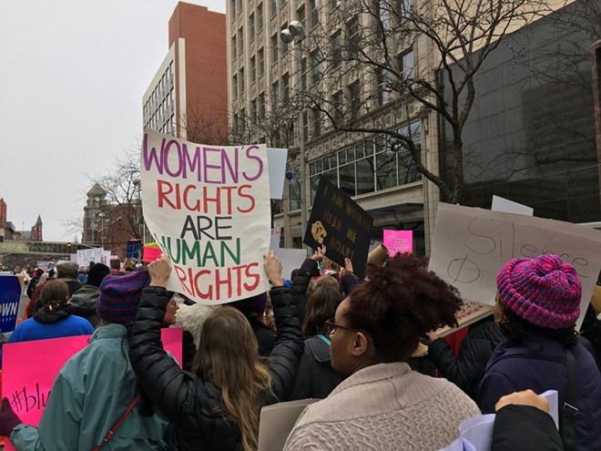Government shuts down, women march again, morning headlines (2)