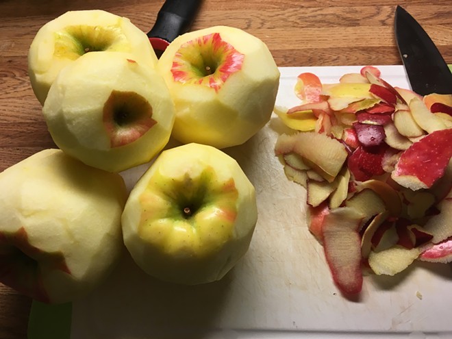 Bitchin' Bites on a Budget: Easy five-ingredient gooey apple cake