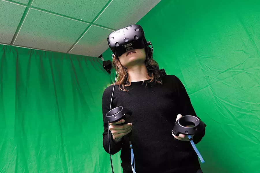 WSU medical school student Kim Huynh can deconstruct a human body inside her VR world. - YOUNG KWAK