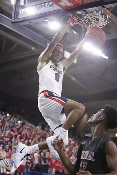 It's all fun and game until someone get's dunked on. - YOUNG KWAK PHOTO