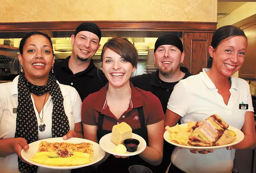 Dolly's Cafe
