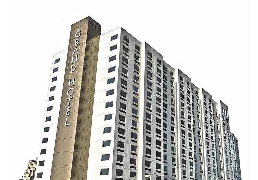 Davenport Grand Hotel