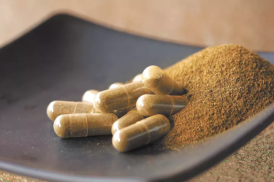 Kratom leaves are typically ground into a powder and mixed in water.