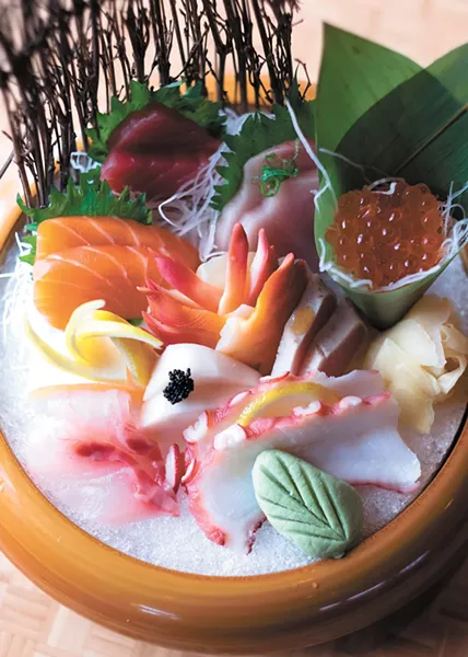 The Sashimi Deluxe. - HECTOR AIZON