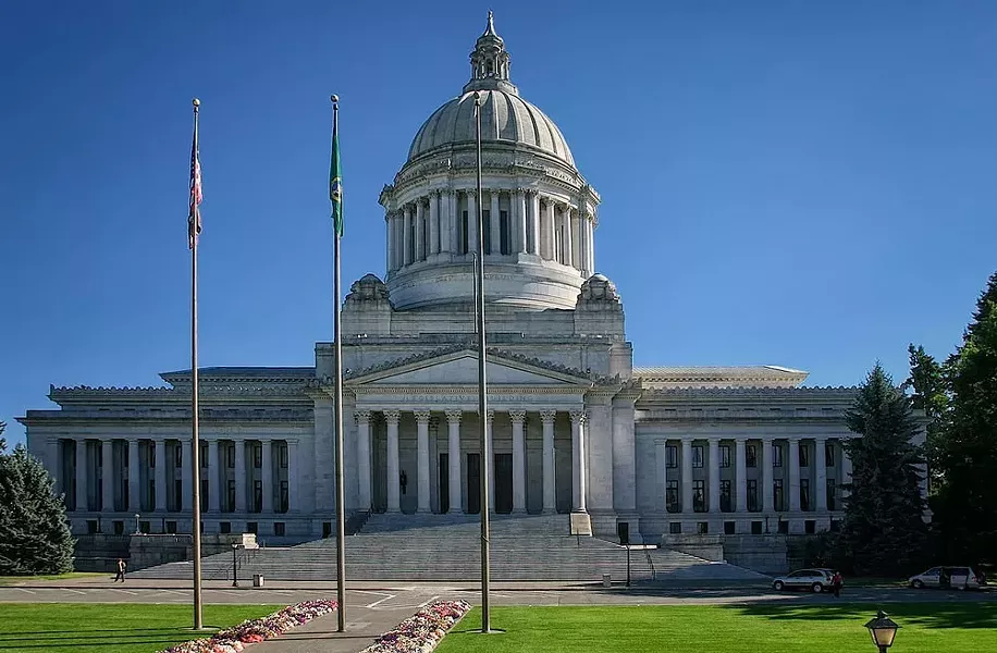 wacapitollegislativebldg.jpg