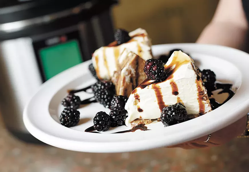 Marilee Kinsella's cheesecake made with a pressure cooker. - YOUNG KWAK