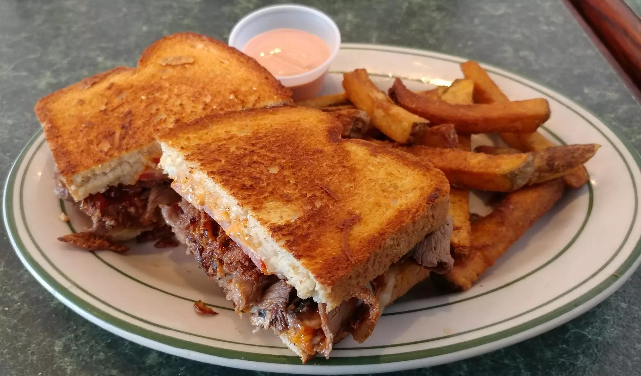 Dueling Irons Restaurant Coeur d'Alene/Post Falls American, Comfort