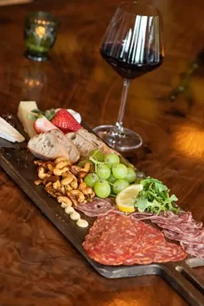 Stylus Wine and Vinyl Bar Coeur d'Alene/Post Falls Bars, Eclectic