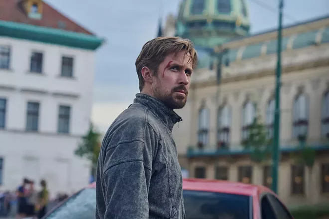 Ryan Gosling travels the world in the dull action thriller The Gray Man - Vimarsana News