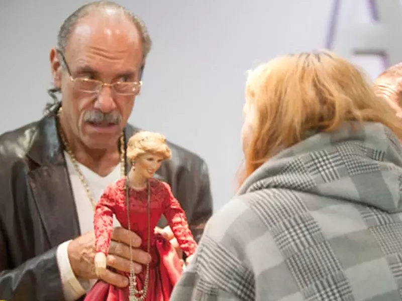 When your name is Les Gold, your fate is pretty much sealed