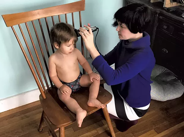 Jillian cut's Mo's hair - COURTESY OF JILLIAN KIRBY