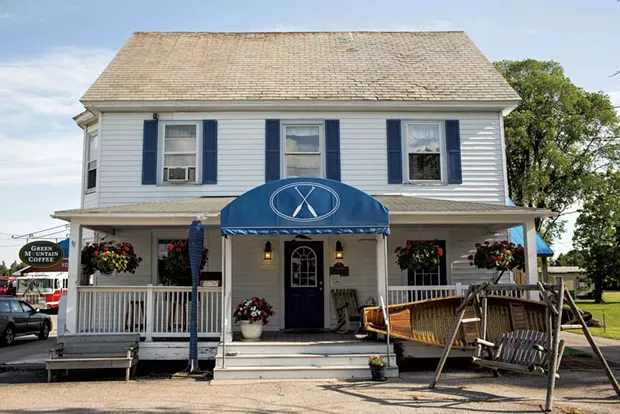 Blue Paddle Bistro - OLIVER PARINI