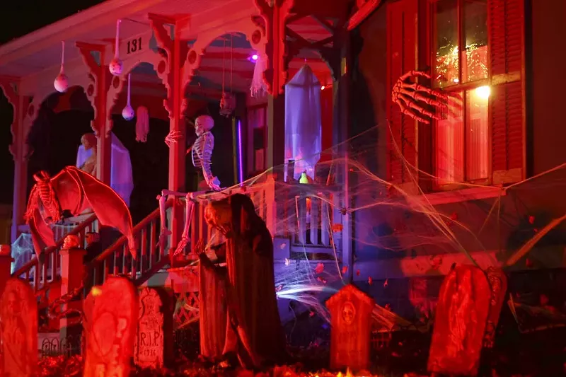 Terror on Tillson Street, Wednesday, Oct. 31, Romeo. - FLICKR USER “(^^RAVIN^^)”