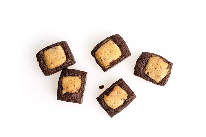 The Best of Both Worlds Brownie. - KATALYST PUBLIC RELATIONS