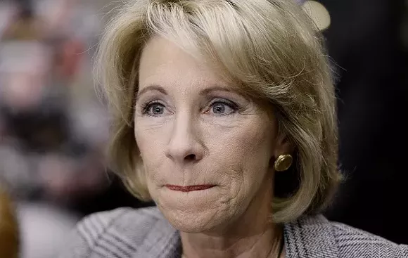 devos.jpg