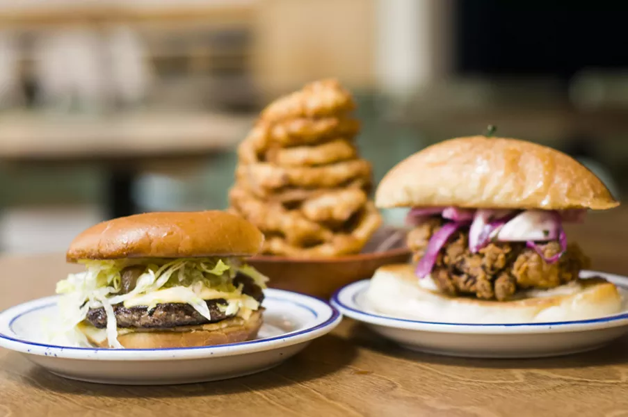 Classic Smash, The Extern, onion rings. - TOM PERKINS