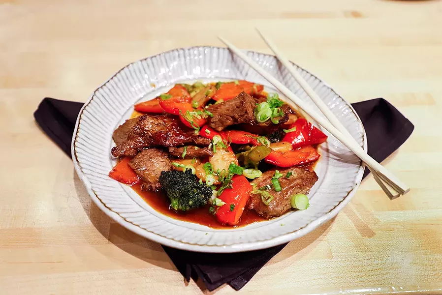 hot-restos-zao-jun-mongolian-beef.jpg