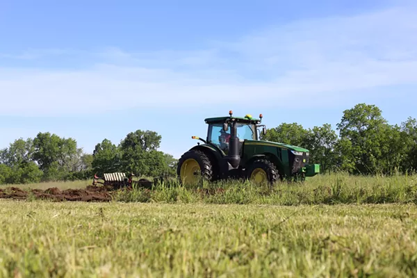 Royal Oak's Motor City Gas will now grow its own organic heirloom grain on an Ann Arbor farm - Vimarsana News