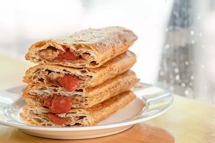 You can find Pastelito Papi's artisan pastelitos served until sold-out at Chug's Diner in Coconut Grove. - PHOTO BY BLUE SHELL MEDIA
