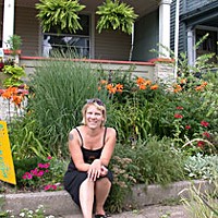 A gardener and community organizer opens her small, urban garden for GardenWalk. Photo by Amy Stewart