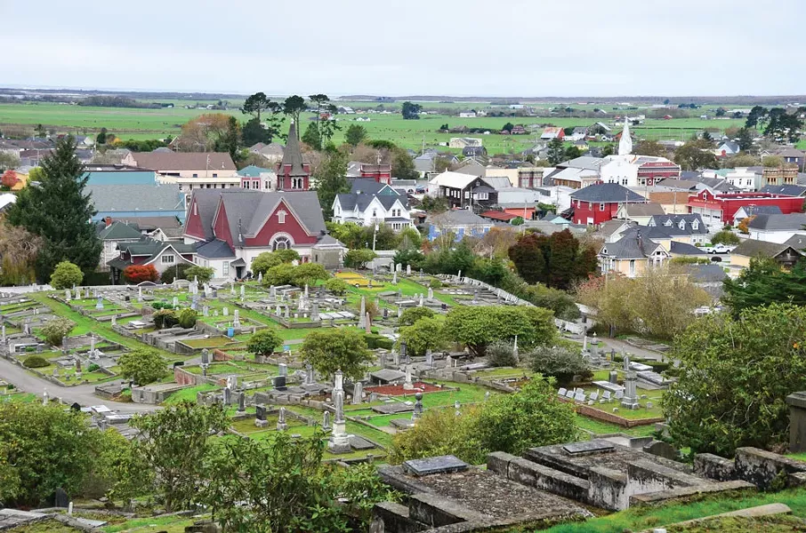 Ferndale Cemetery - DREW HYLAND