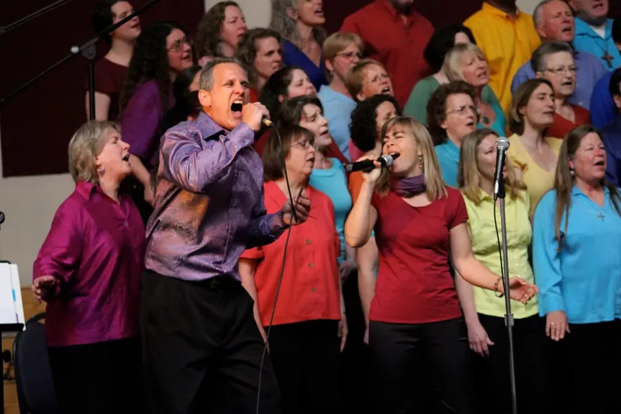 Louis Hoiland and Krista Duarte sing a duet - PHOTO BY JOY IN THE MORNING PHOTOGRAPHY