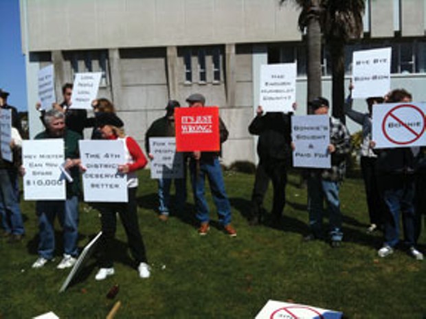 Protest at Humboldt County Courthouse Thursday. Photo by Hank Sims