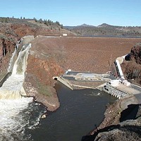 Irongate Dam on the upper Klamath River.