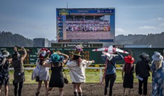 Photos: A Brimming Hat Day at the Races