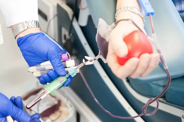'Critically Low': Blood Bank Puts Out Urgent Call for Donors - Vimarsana News