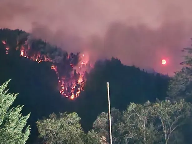 Six Rivers Fire at Nearly 11k Acres: New Evacuation Warning Issued, Fire Personnel More than Doubled - Vimarsana News
