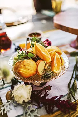 L'événement Bubble Fest organisé par FARM FRESH Laetitia le 20 août proposera des bouchées doubles de la Flore et de la Faune Fine Food à Arroyo Grande.  Fonction de menus personnalisés pour une entreprise de restauration "Uniquement des ingrédients frais et biologiques d'origine locale," Selon la copropriétaire et chef exécutive Heidi Hornikel.  - Image reproduite avec l'aimable autorisation de Sarah Kathleen