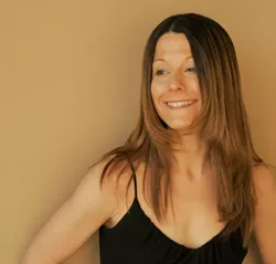 HONEY VOICE : Dafni plays Linnaea’s Café on Aug. 28 to promote her arresting new album, Sweet Time. - PHOTO COURTESY OF DAFNI