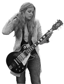 AUSSIE LASS : Anne McCue plays the next SLOfolks concert on May 24 at United Church of Christ and May 25 at Castoro Cellars. - PHOTO COURTESY OF ANNE MCCUE