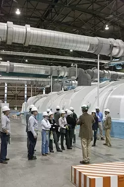 CoastalCommission-sem-big_turbine.jpg