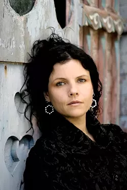 TRAVELING TROUBADOURESS : Corinne West returns to Música Del Río House Concerts in Atascadero on Feb. 6. - PHOTO COURTESY OF CORINNE WEST