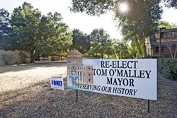 CONTROVERSIAL LAND : Atascadero Mayor Tom O’Malley passed this downtown property to his adult son in 2004 to vote on a legal settlement. Concerns about a conflict of interest still linger. - PHOTO BY JAYSON MELLOM