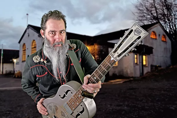 SCOTTISH BLUESMAN Resonator guitar wiz and Delta blues style Scotsman Dave Arcari makes his U.S. West Coast debut on Feb. 2, at The Siren ... for free! - PHOTO COURTESY OF DAVE ARCARI