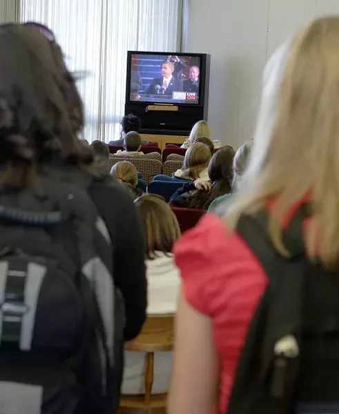 CAL POLY GETS A LESSON IN HISTORY : Cal Poly students watching President Obama's speech. - PHOTO BY STEVE E. MILLER